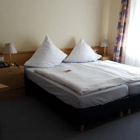 فندق Landhaus Schaaf