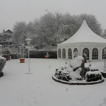 فندق Landhaus Schaaf